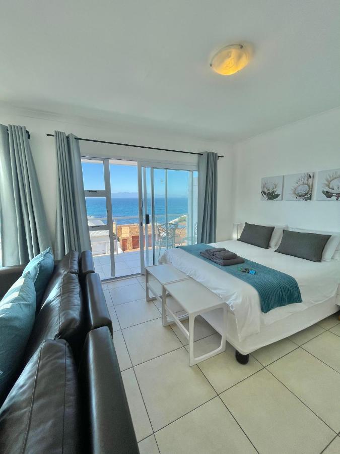 Sail Away Studios Simonʼs Town Екстериор снимка